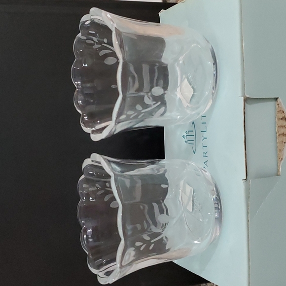 Partylite etched glass votive pair